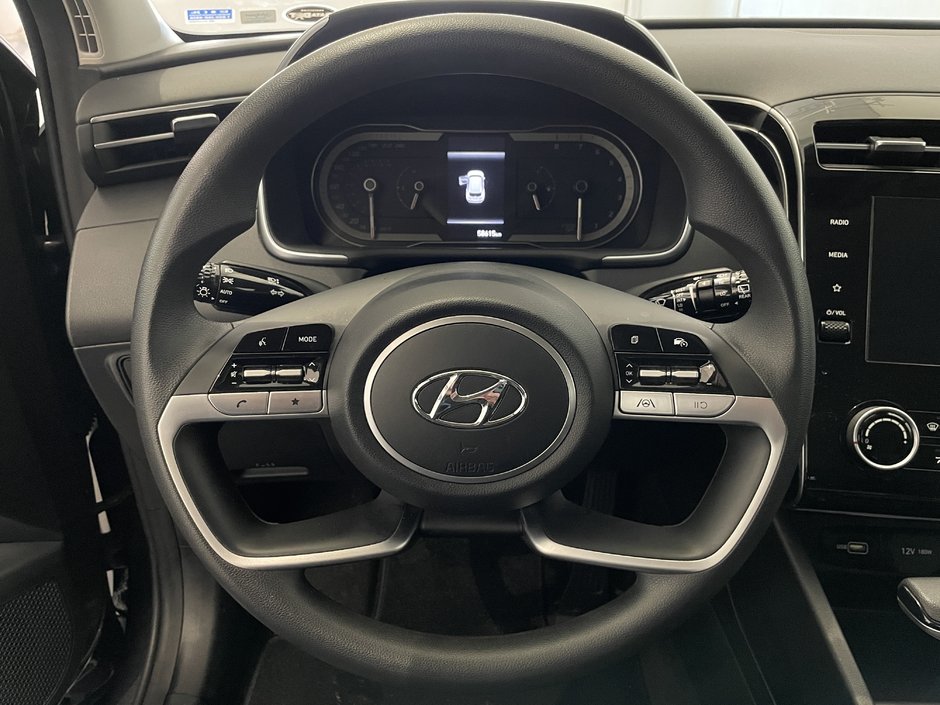 2022 Hyundai Tucson Essential-11