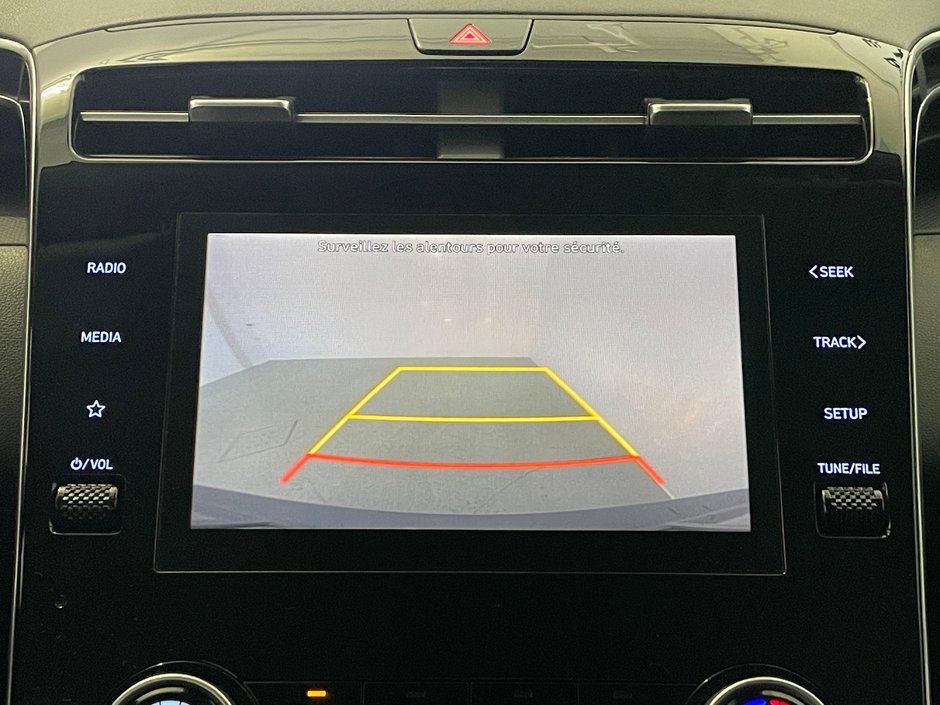 2022 Hyundai Tucson Essential-17