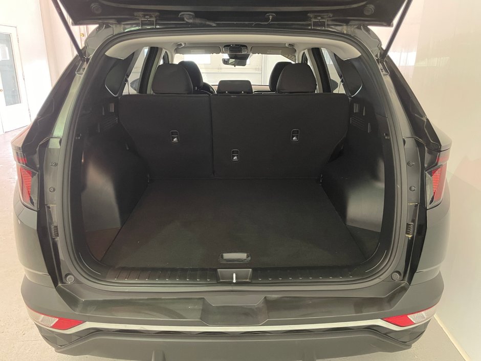 Hyundai Tucson Preferred AWD 2023-25