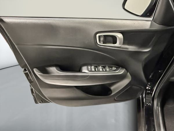 2022 Hyundai Venue ESSENTIAL-10