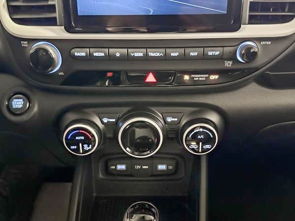 Hyundai Venue ULTIMATE DENIM 2022-22