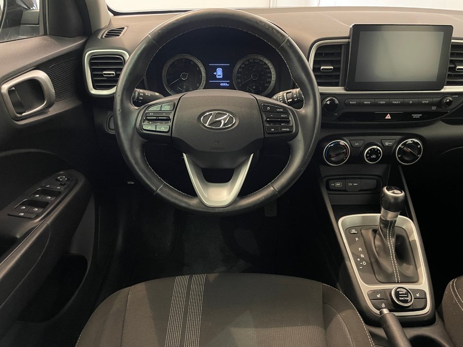 Hyundai Venue Preferred 2022-8