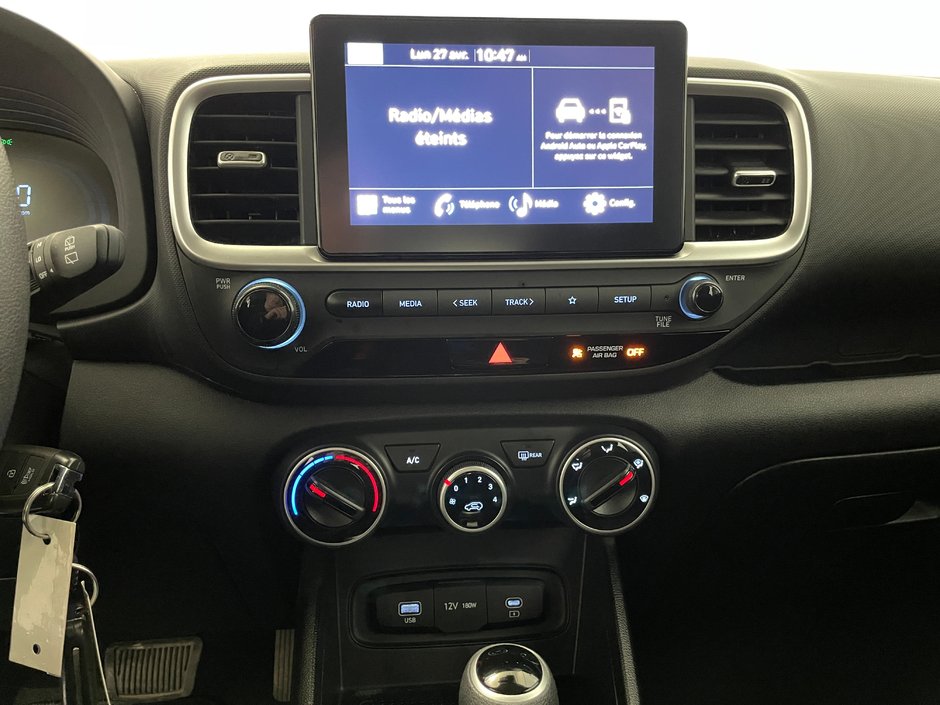 2023 Hyundai Venue Essential-14