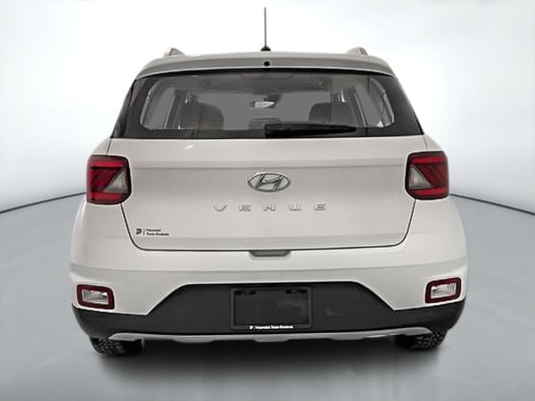 Hyundai Venue Preferred 2023-5