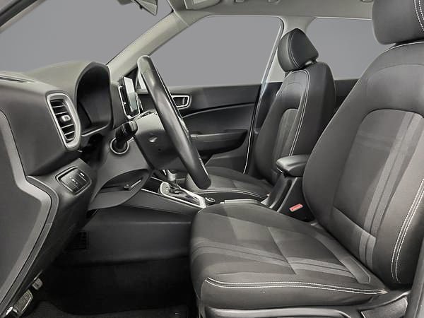 Hyundai Venue Preferred 2023-9