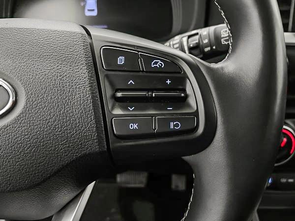 Hyundai Venue Preferred 2023-12