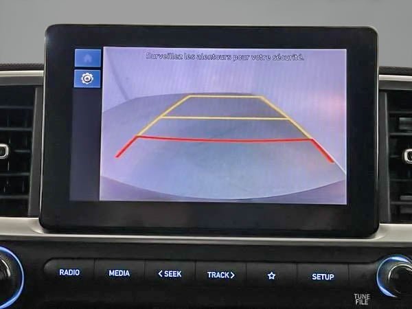 2023 Hyundai Venue Essential-18