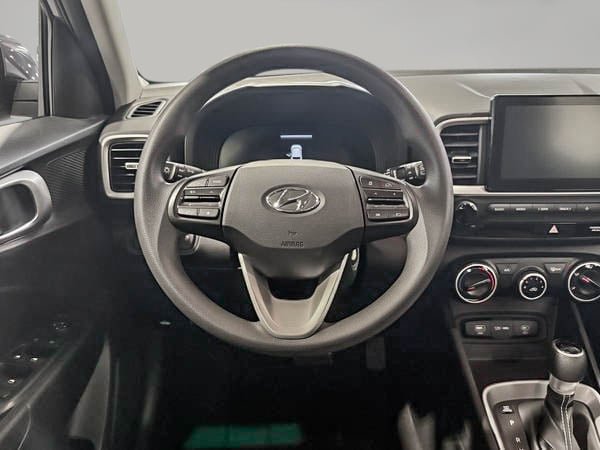 2024 Hyundai Venue ESSENTIAL-13