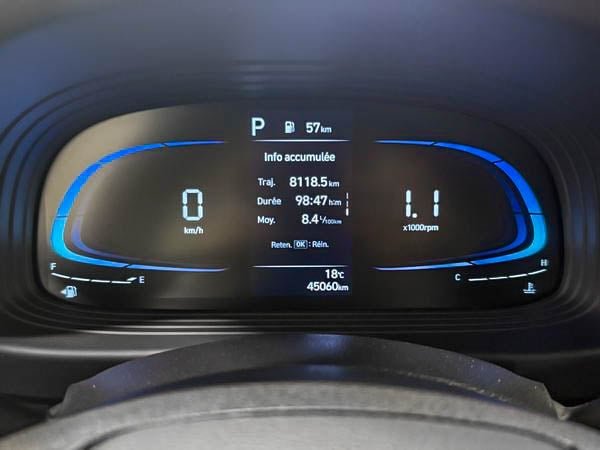 2024 Hyundai Venue ESSENTIAL-18
