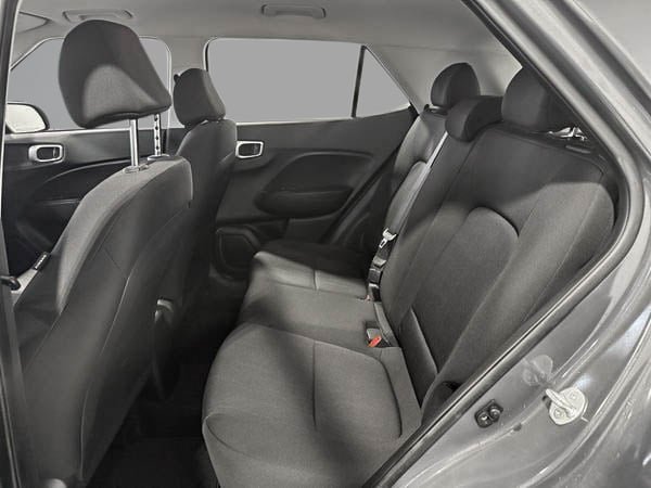 2024 Hyundai Venue ESSENTIAL-23