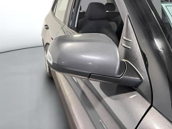 2024 Hyundai Venue ESSENTIAL-8