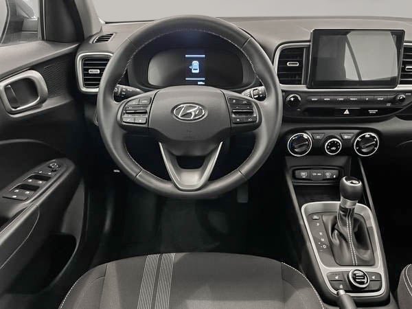 2026 Hyundai Venue Preferred-8