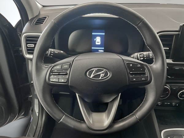 2026 Hyundai Venue Preferred-11