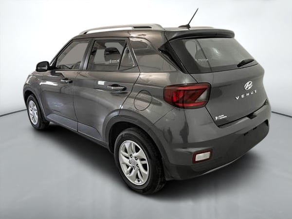 2026 Hyundai Venue Preferred-4