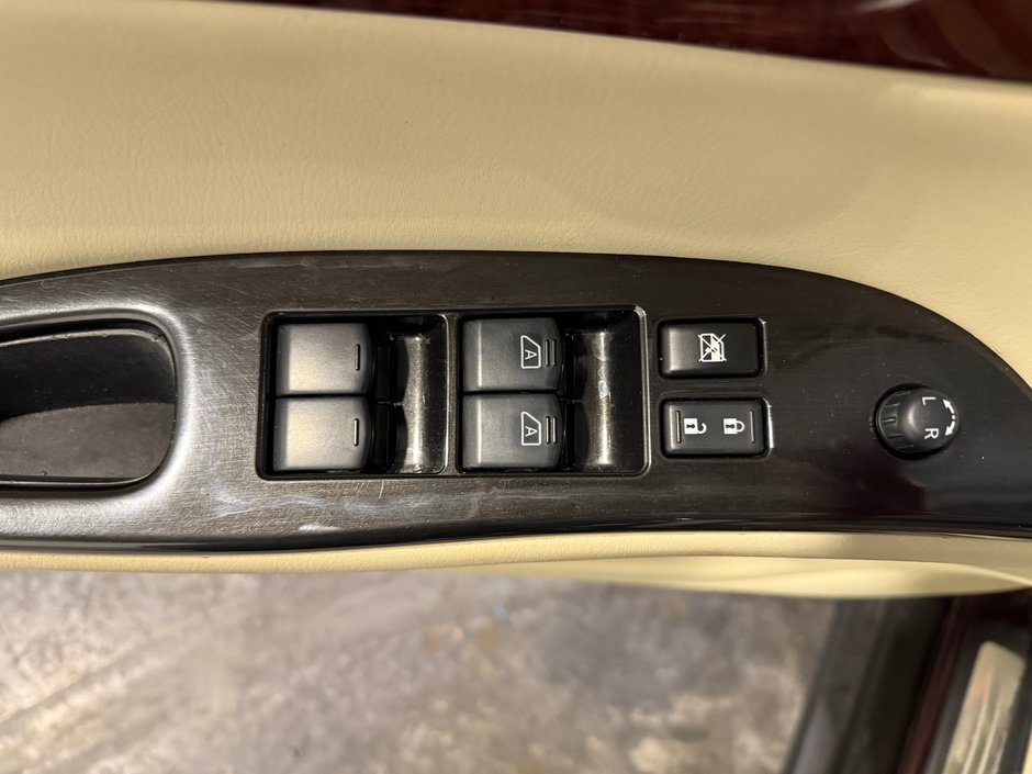 Infiniti QX50 LUXURY 2017-12