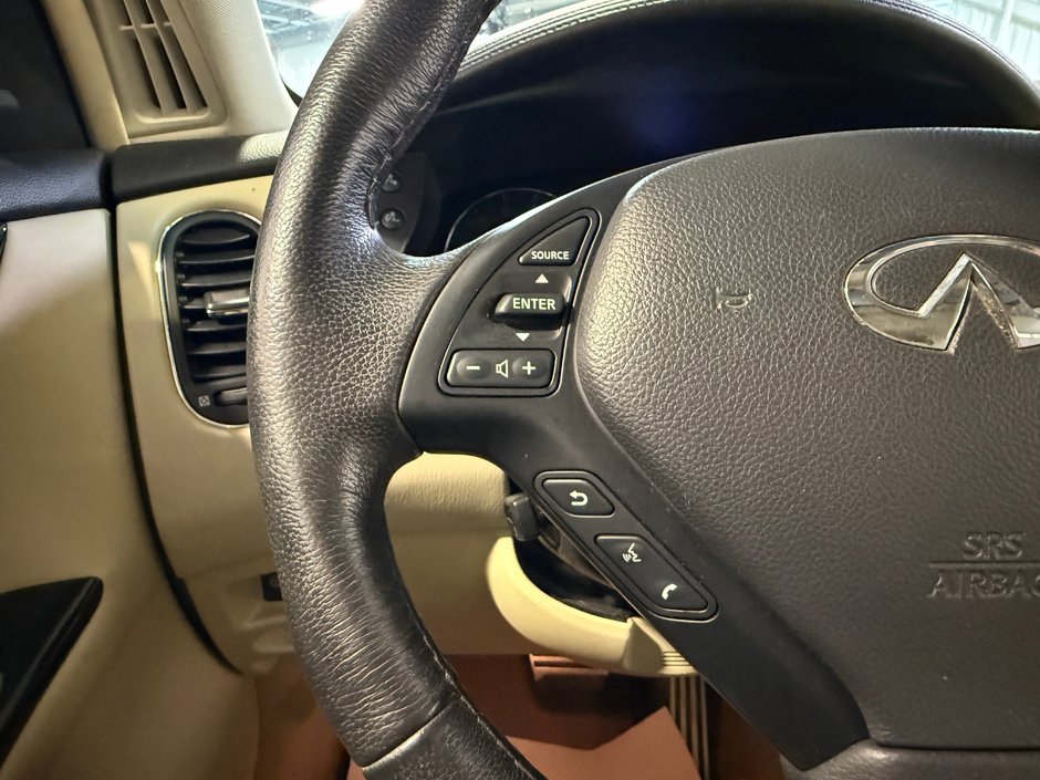 Infiniti QX50 LUXURY 2017-15