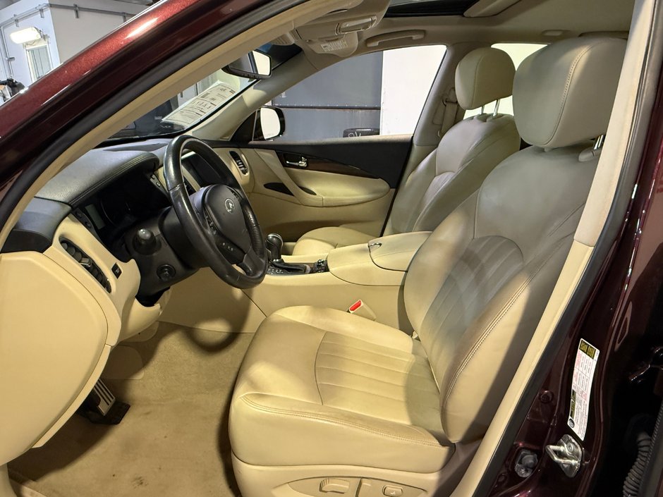 Infiniti QX50 LUXURY 2017-13