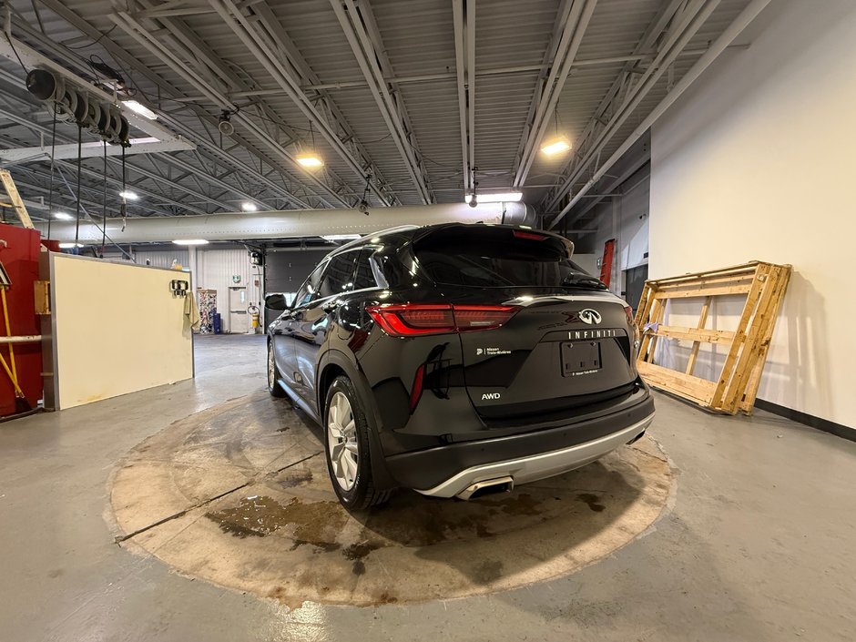 Infiniti QX50 Essential 2019-4