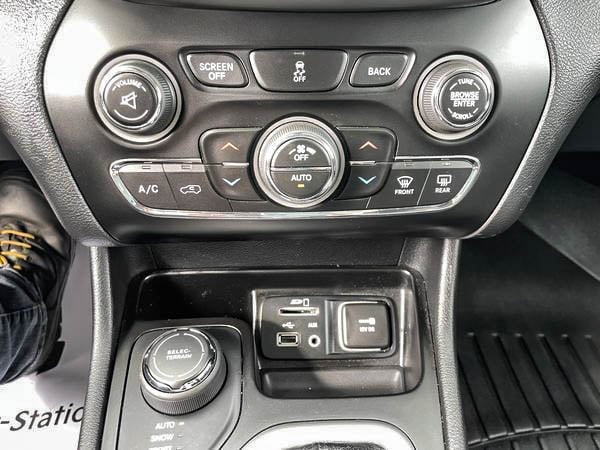 Jeep Cherokee NORTH 2014-17