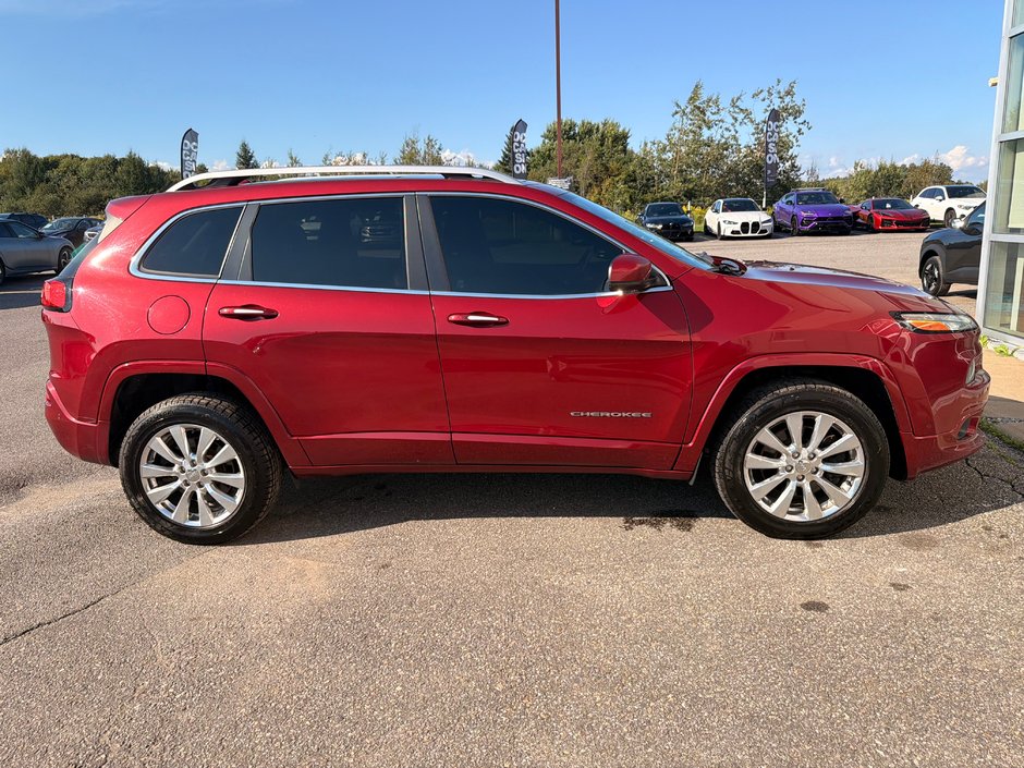 2016 Jeep Cherokee OVERLAND 4X4-7