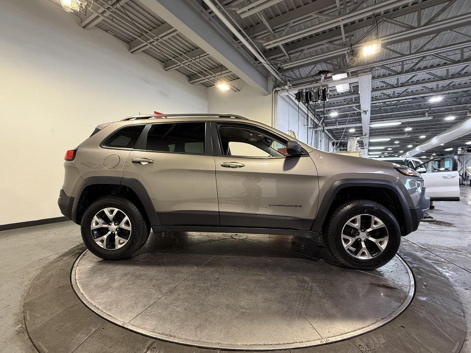 2017 Jeep Cherokee Trailhawk-1