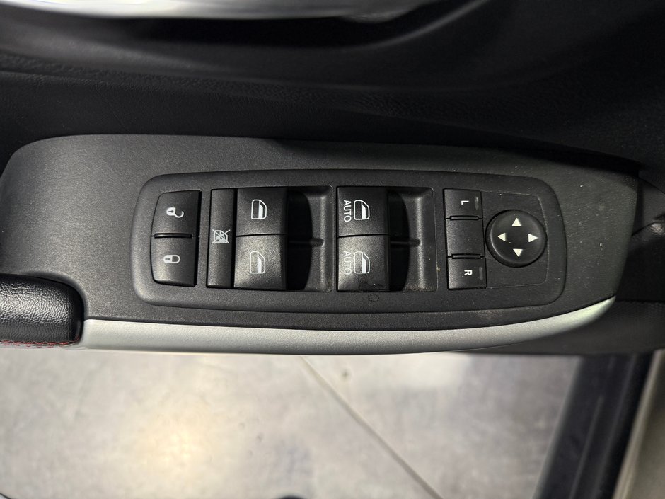 2017 Jeep Cherokee Trailhawk-11