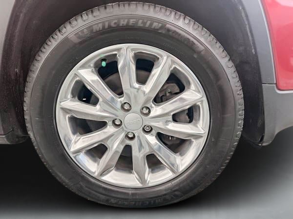 Jeep Cherokee LIMITED AWD 3.2L 2017-9