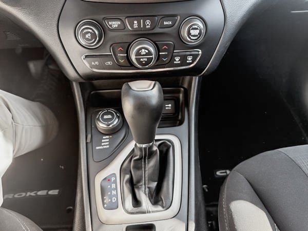 Jeep Cherokee NORTH 4X4 2017-24