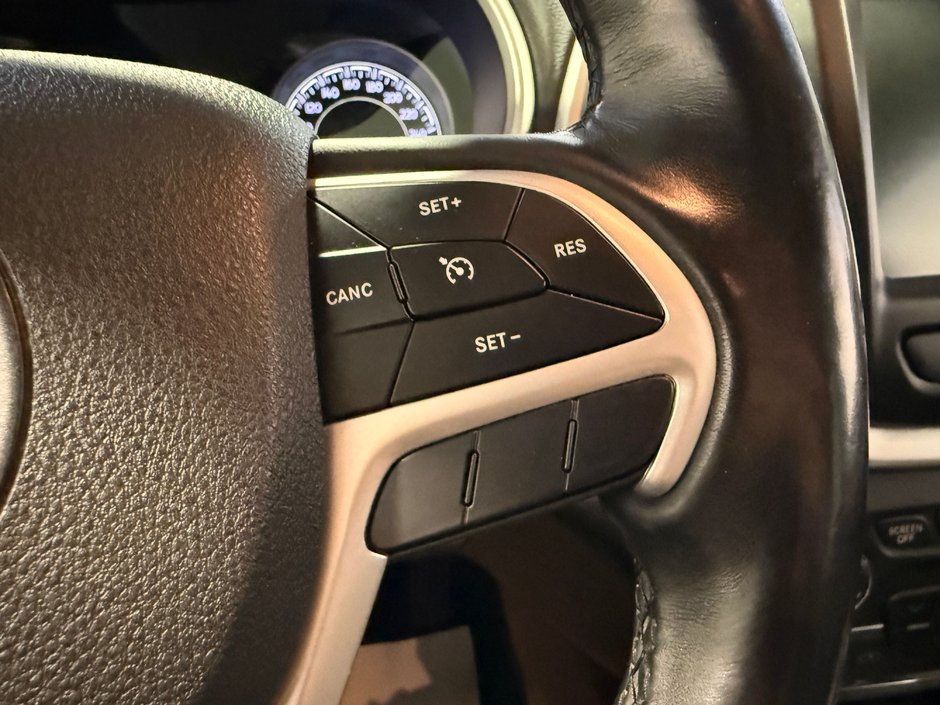 2018 Jeep Cherokee TRAILHAWK-15