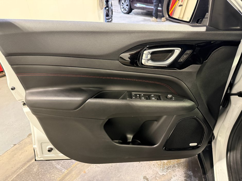 Jeep Compass TRAILHAWK //  ELITE 4X4 2022-11