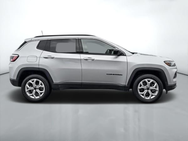 2025 Jeep Compass North-1