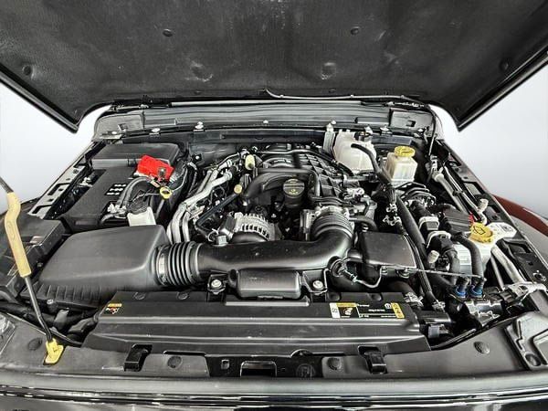 2023 Jeep Gladiator SPORT S-23