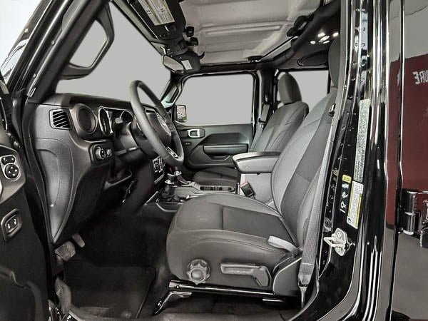 2023 Jeep Gladiator SPORT S-11