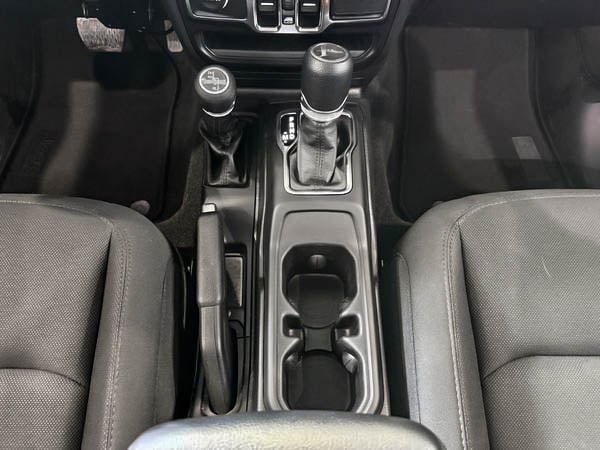2023 Jeep Gladiator SPORT S-21