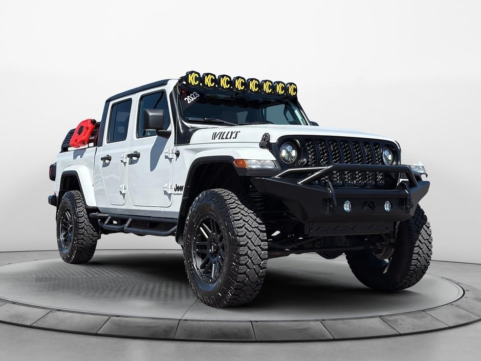 Jeep Gladiator WILLYS 4X4 // 16000$ EN MODIFICATION //TRAC-LOK 2023-0