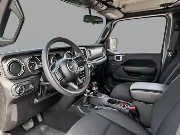 2023 Jeep Gladiator WILLYS-8