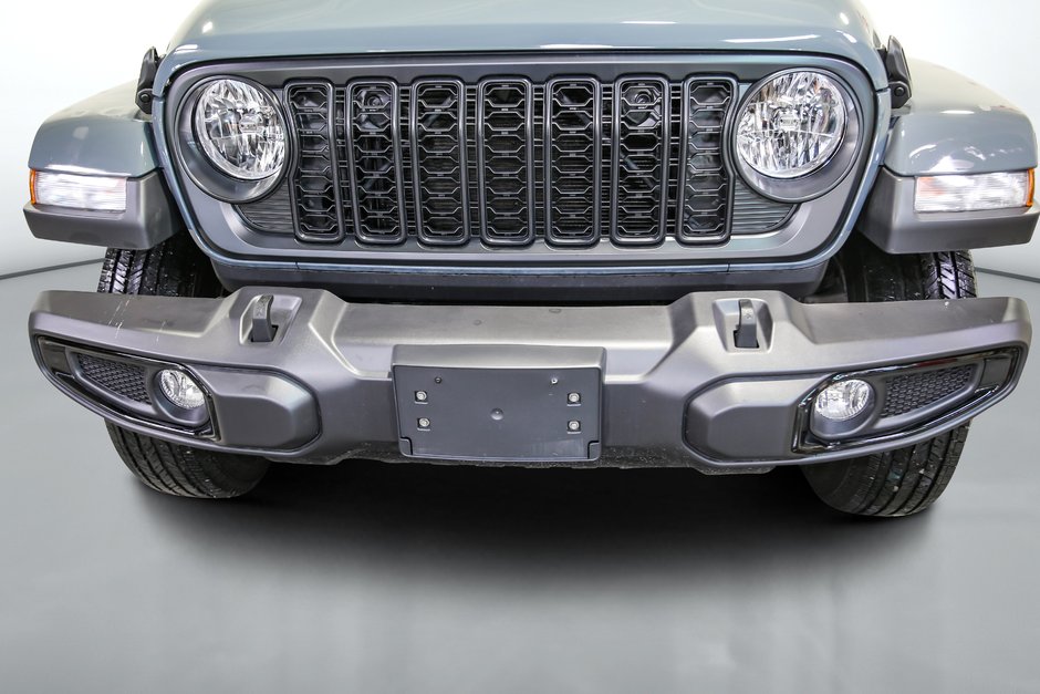 2025 Jeep Gladiator SPORT-9