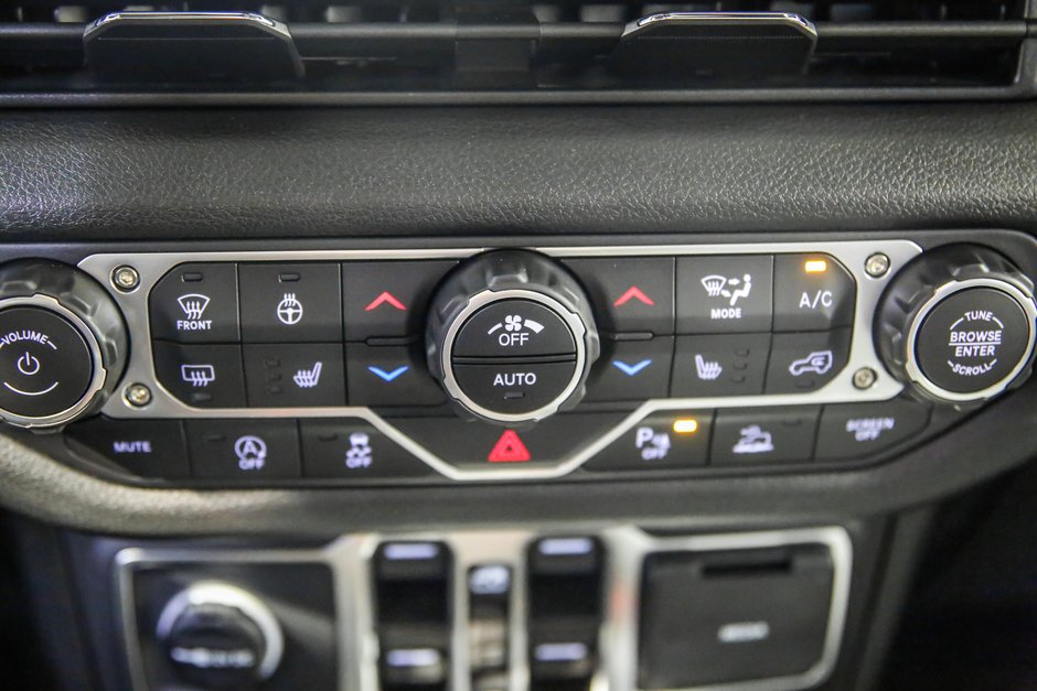 2025 Jeep Gladiator SPORT-21