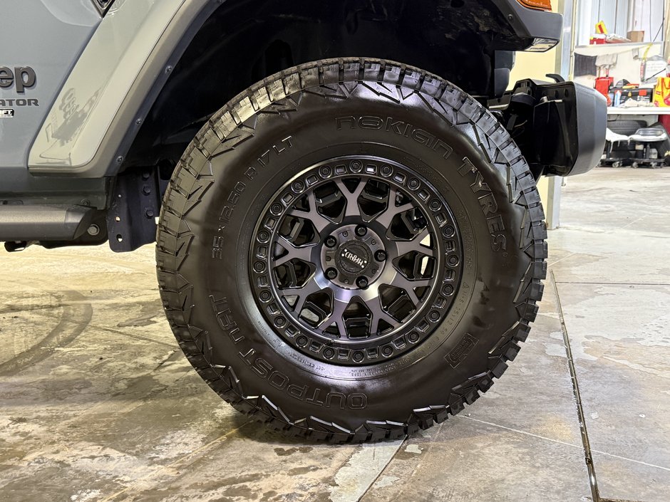 2025 Jeep Gladiator SPORT S // 4X4 // 8000$ EN MODIFICATIONS-8