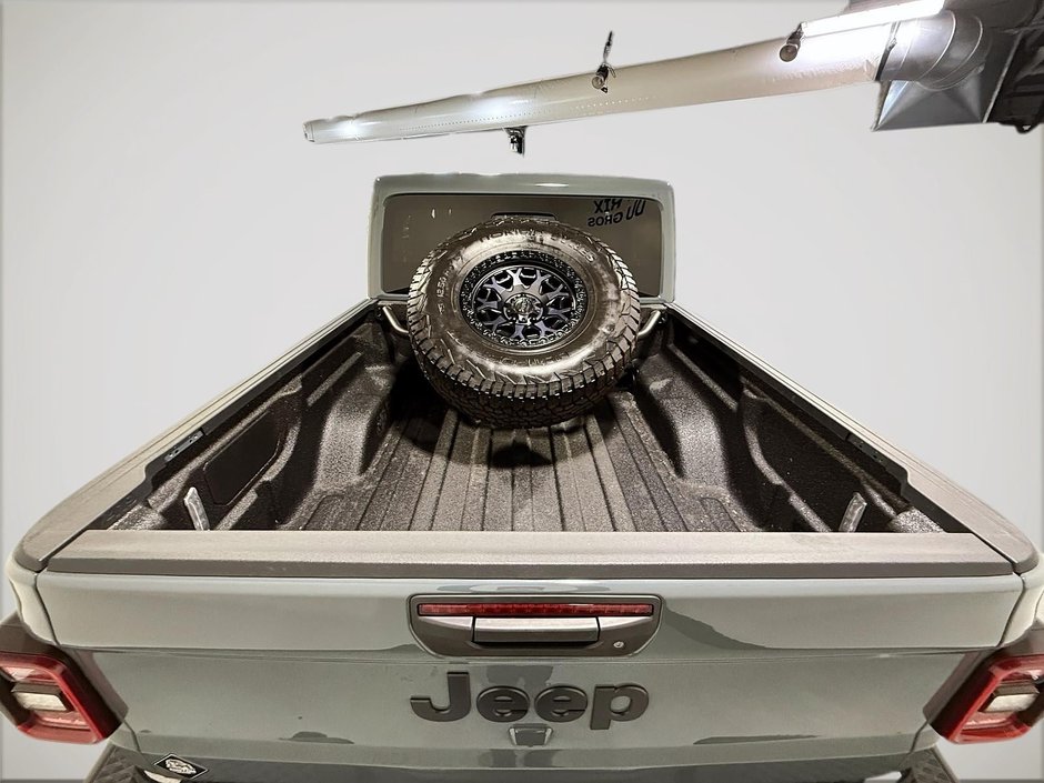 2025 Jeep Gladiator SPORT S // 4X4 // 8000$ EN MODIFICATIONS-6