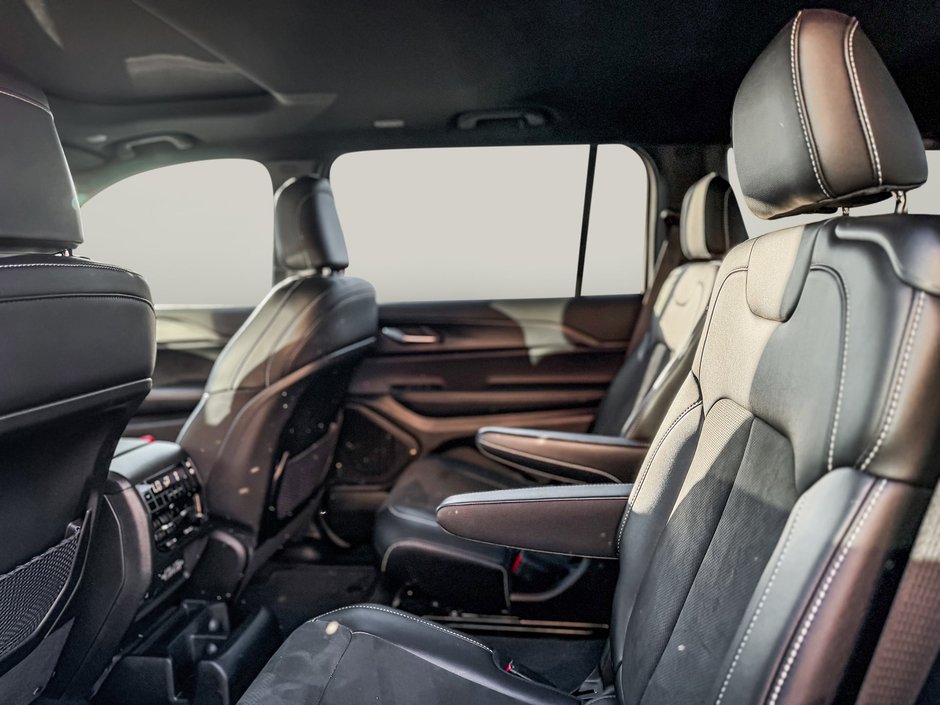 2025 Jeep Grand Cherokee L Altitude-7