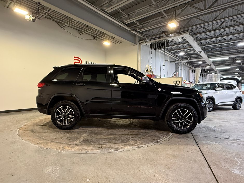 Jeep Grand Cherokee Trailhawk 2019-1