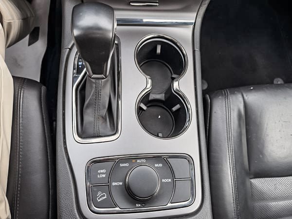 2020 Jeep Grand Cherokee LIMITED X AWD 5.7L-25