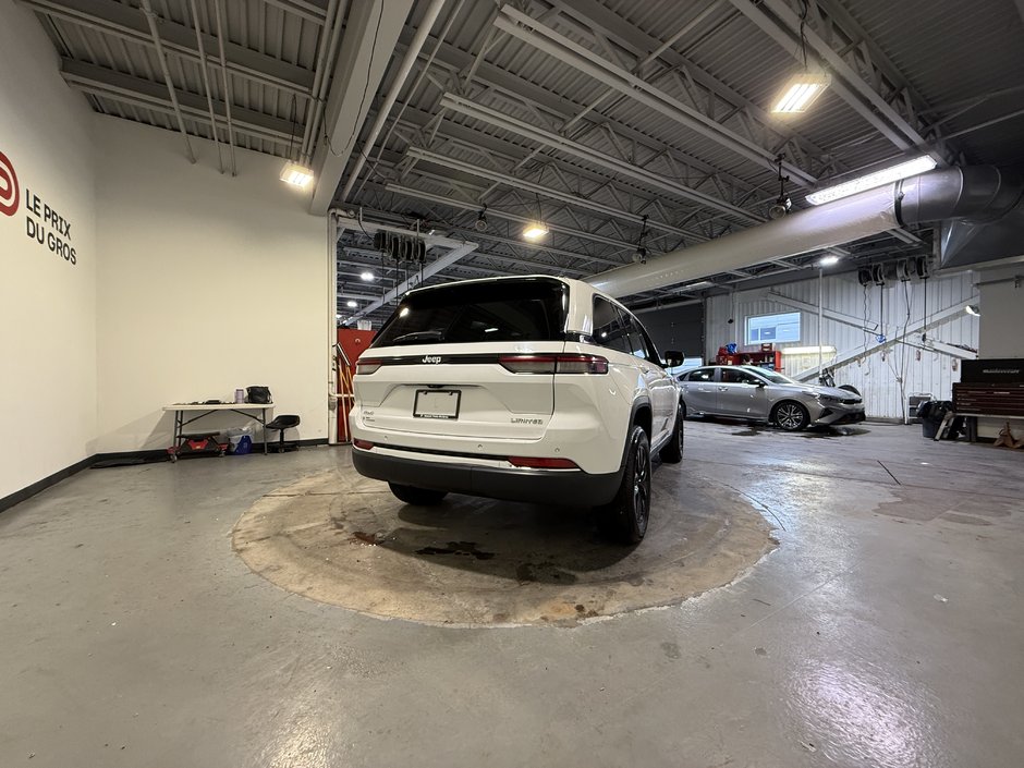 2023 Jeep Grand Cherokee Limited-2