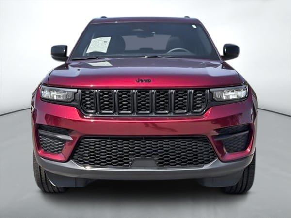 2025 Jeep Grand Cherokee Altitude-7