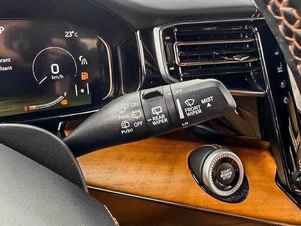 Jeep Grand Wagoneer Serie III 2022-18