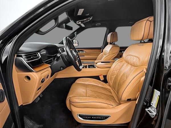 Jeep Grand Wagoneer Serie III 2022-13