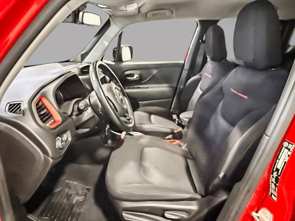 2022 Jeep Renegade Trailhawk-12
