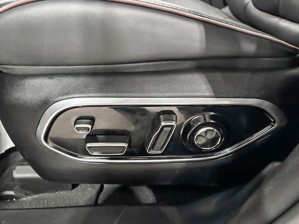 Jeep Wagoneer S Launch Edition 2024-11