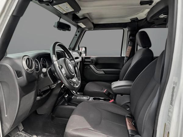 Jeep Wrangler Unlimited SPORT TENTE DE CAMPING 2014-8